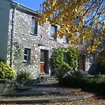 Feriehus Barnhaven, Beautiful Converted Coach House In National Park